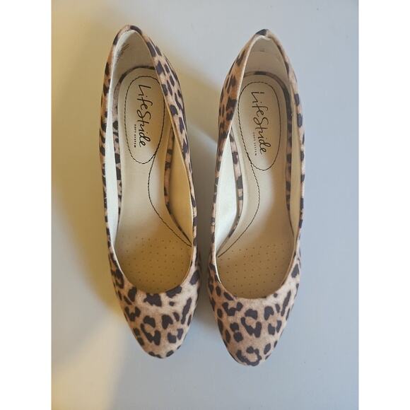 Life Stride Tylor Womens Size 8.5 Cushioned Footbed Slip-On Pumps‎ Leopard - Picture 6 of 13